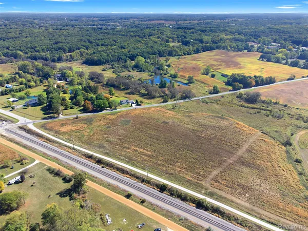 $150,000 | 890 Pierce Road, Chelsea, MI 48118