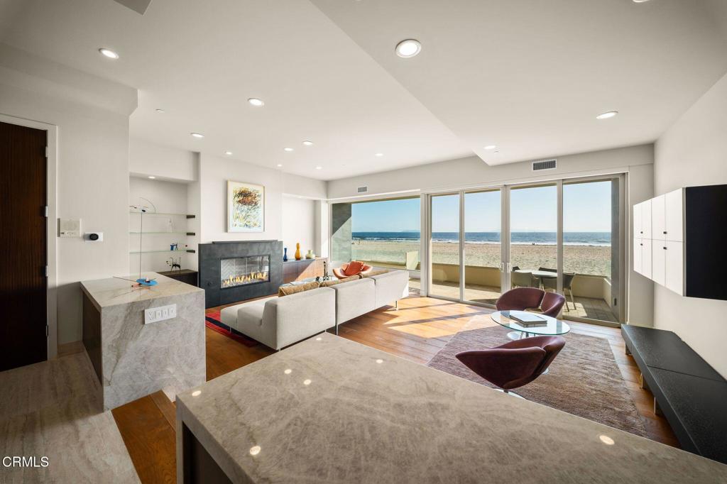 827 Mandalay Beach Road Oxnard, CA 93035 - Photo 12 of 50