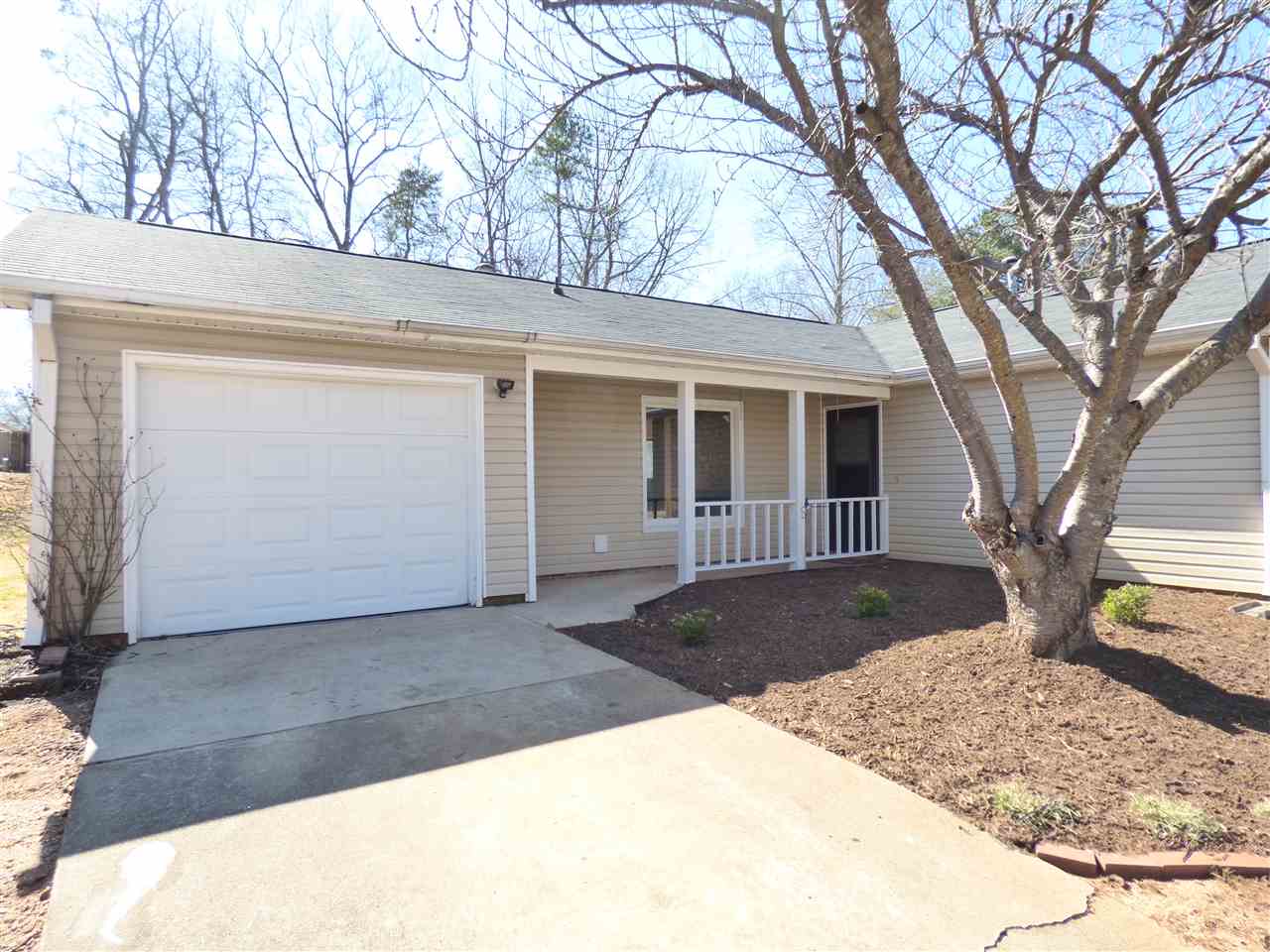 113 Gower Road Spartanburg, SC 29303 - Photo 2 of 22 Gallery Image 2