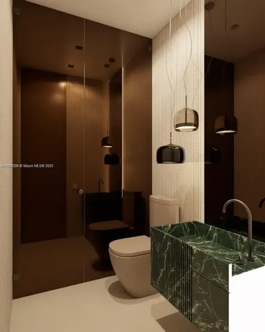 $6,900,000 | 110 Hampton Lane, Key Biscayne, FL 33149