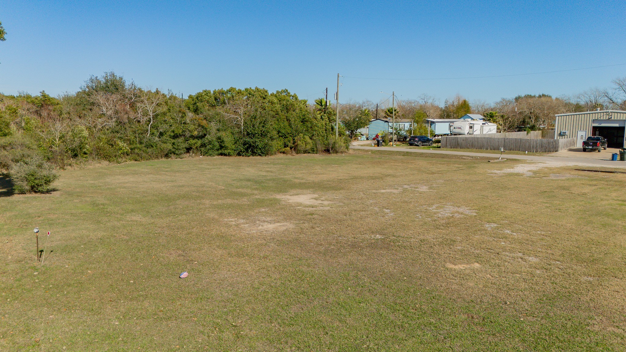 Na 5th Street San Leon, TX 77539 - Photo 2 of 8
