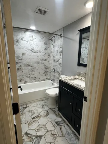 $3,400 | 215 Belmont Avenue, Unit 1, Brockton, MA 02301