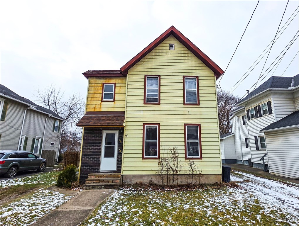 15 Pleasant Street Auburn, NY 13021 - Photo 1 of 46