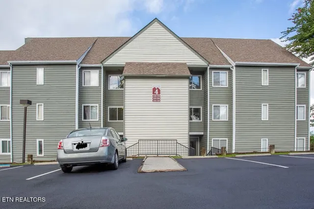 $209,899 | 1260 Ski View Drive, Unit 4204, Gatlinburg, TN 37738