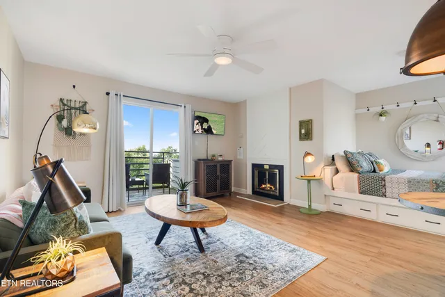 $209,899 | 1260 Ski View Drive, Unit 4204, Gatlinburg, TN 37738