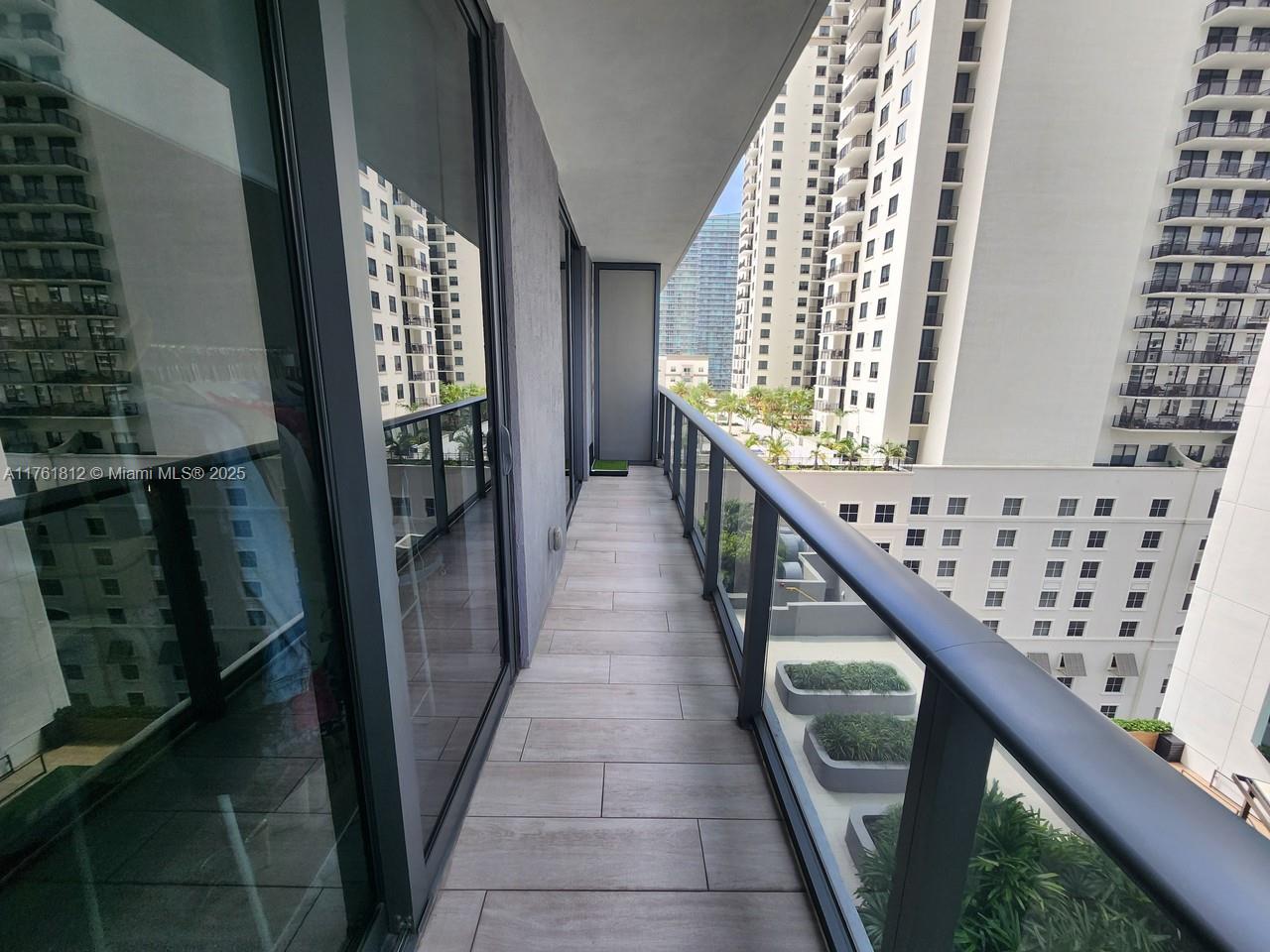 55 Southwest 9th Street, Unit 1107 Miami, FL 33130 - Photo 14 of 16