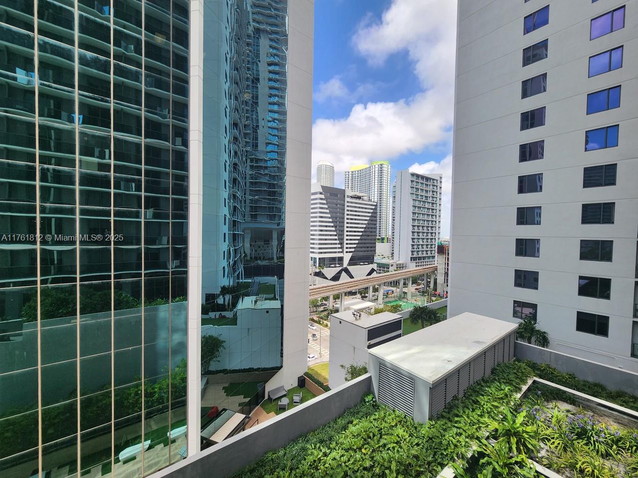 55 Southwest 9th Street, Unit 1107 Miami, FL 33130 - Photo 15 of 16