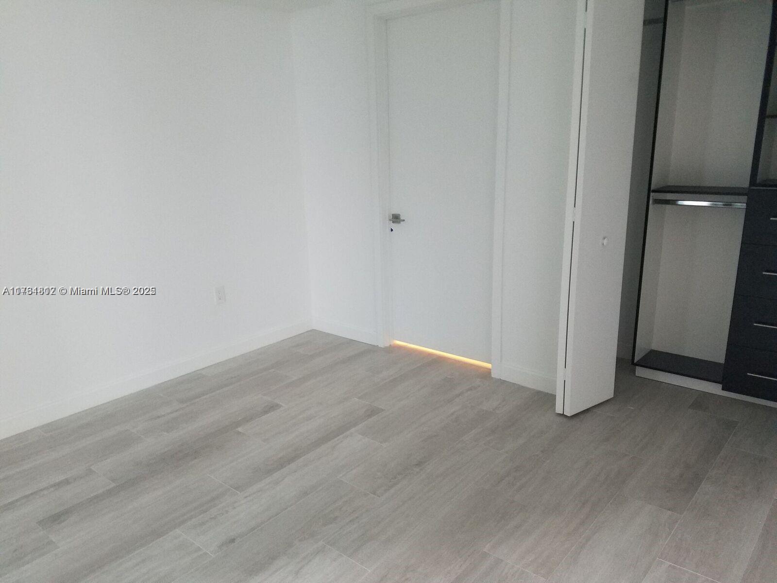 55 Southwest 9th Street, Unit 1107 Miami, FL 33130 - Photo 6 of 16