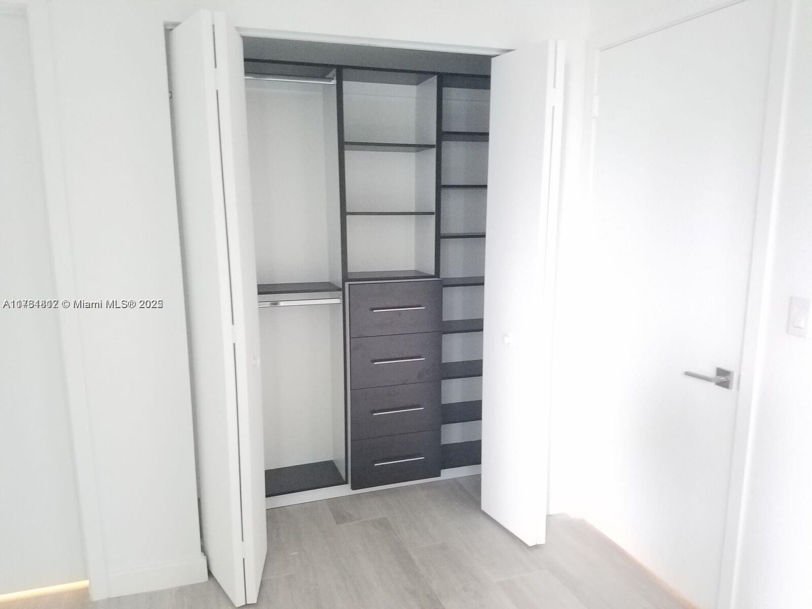 55 Southwest 9th Street, Unit 1107 Miami, FL 33130 - Photo 8 of 16