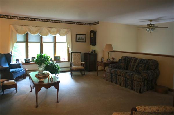 49 East Hill Road Brimfield, MA 01010 - Photo 4 of 22 Gallery Image 4