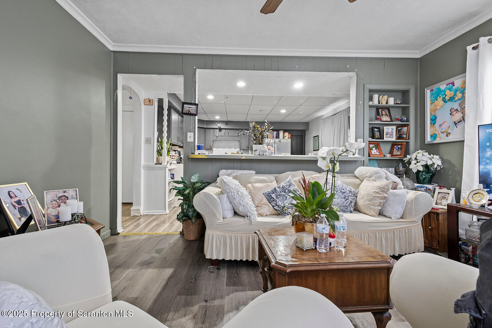 511 Fig Street Scranton, PA 18505 - Photo 14 of 33 a living room with furniture and a couch