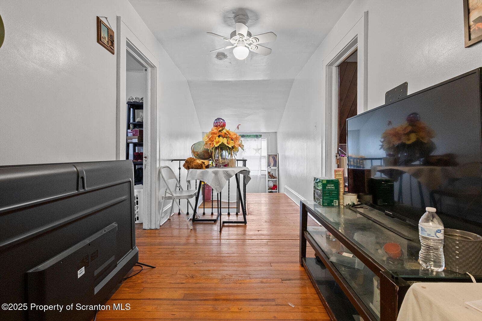 511 Fig Street Scranton, PA 18505 - Photo 24 of 33 a dining room with furniture and wooden floor
