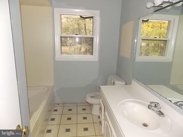 723 Riverside Drive Salisbury, MD 21801 - Photo 13 of 19 3rd Bathroom
