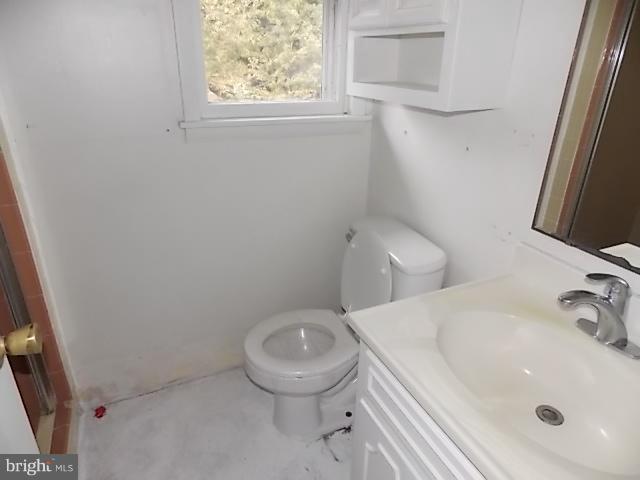 723 Riverside Drive Salisbury, MD 21801 - Photo 8 of 19 Master Bathroom 1