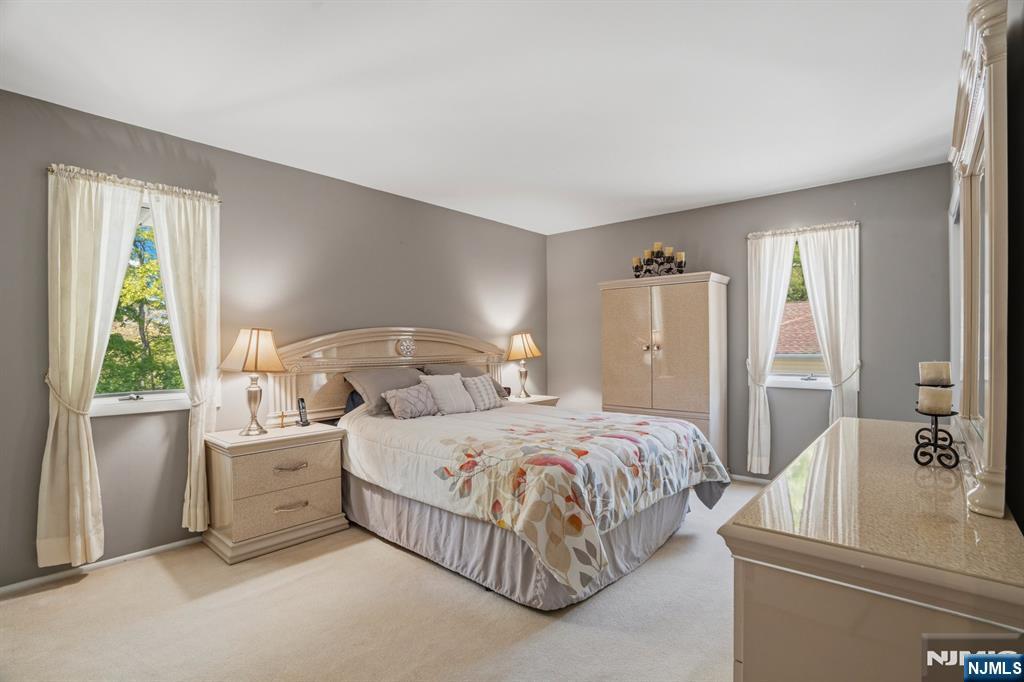 262 Timber Drive Berkeley Heights, NJ 07922 - Photo 23 of 45