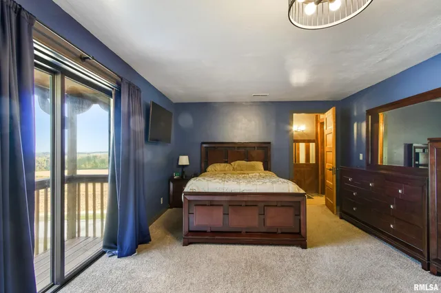 $495,000 | 1667 North 365th Road, Versailles, IL 62378