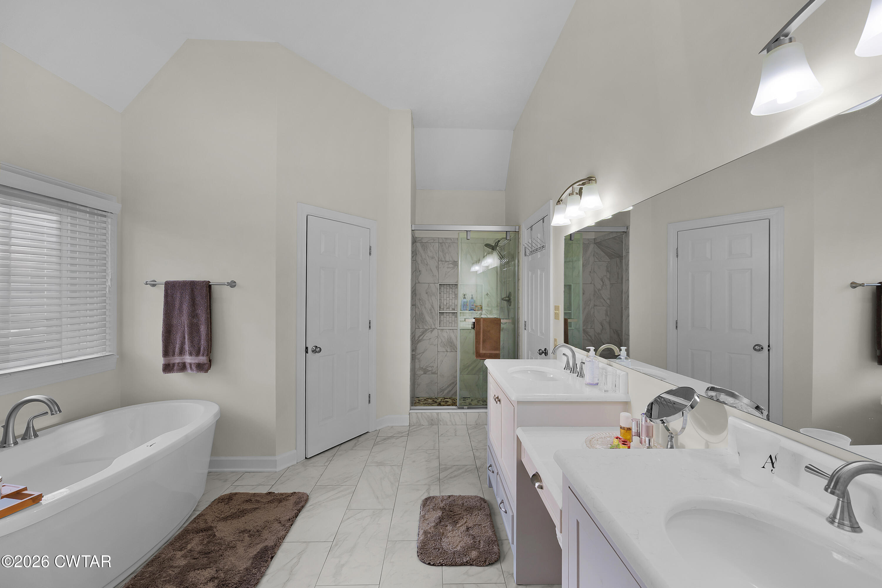 129 Pepper Tree Road Jackson, TN 38305 - Photo 19 of 35 Primary Bath