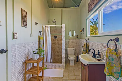 $1,375,000 | 219 Ekoa Place, Wailuku, HI 96793