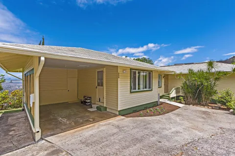 $1,375,000 | 219 Ekoa Place, Wailuku, HI 96793