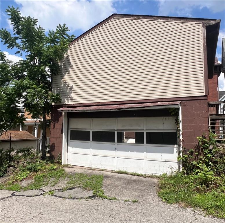 114 Hampton Street Wall, PA 15148 - Photo 41 of 44