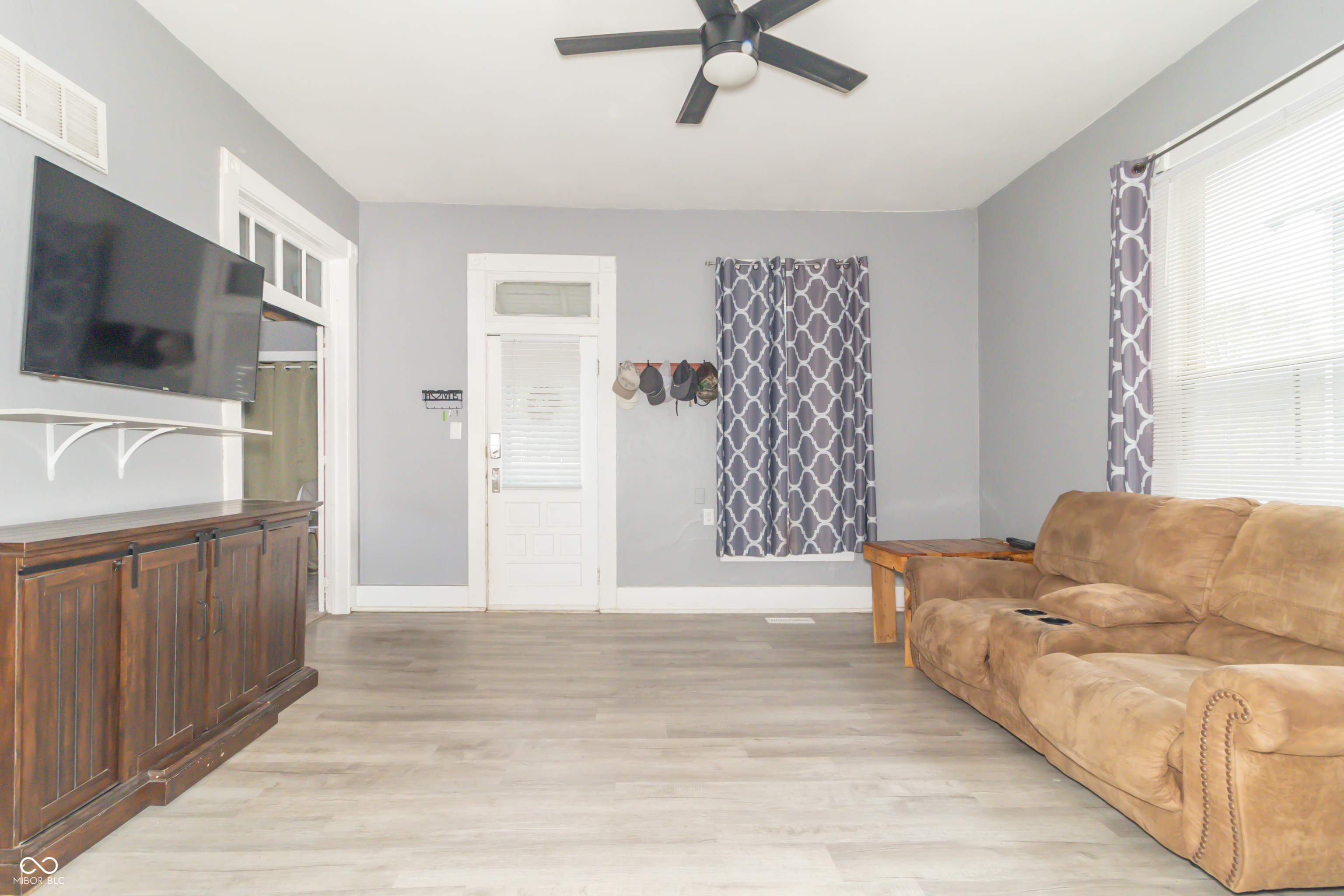 308 Baldwin Street Greenfield, IN 46140 - Photo 2 of 33