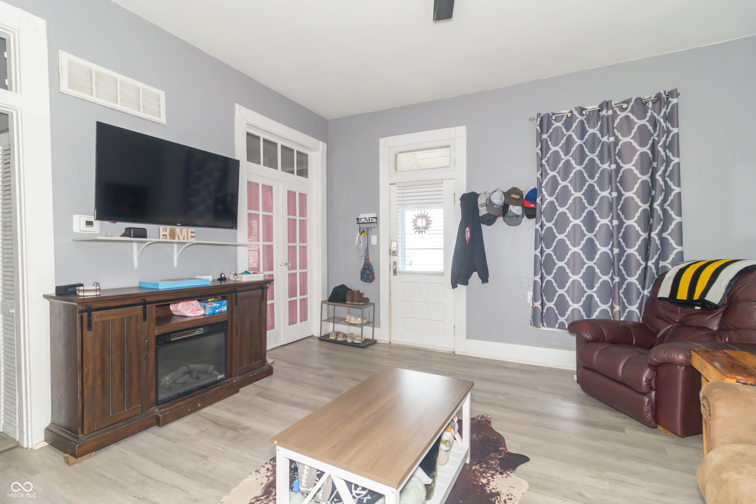 308 Baldwin Street Greenfield, IN 46140 - Photo 4 of 24