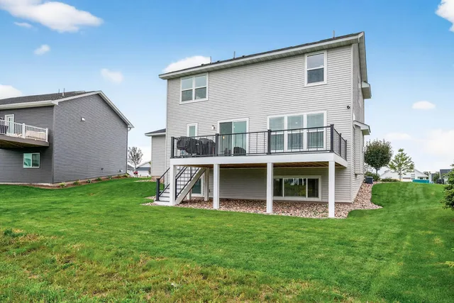 $547,900 | 2168 Westpointe Drive, Hastings, MN 55033