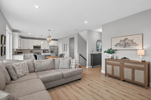 $547,900 | 2168 Westpointe Drive, Hastings, MN 55033