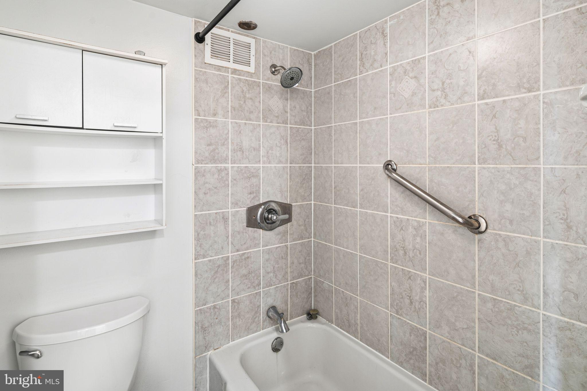 3900 West Ford Road, Unit 10L Philadelphia, PA 19131 - Photo 15 of 30 Gallery Image 15