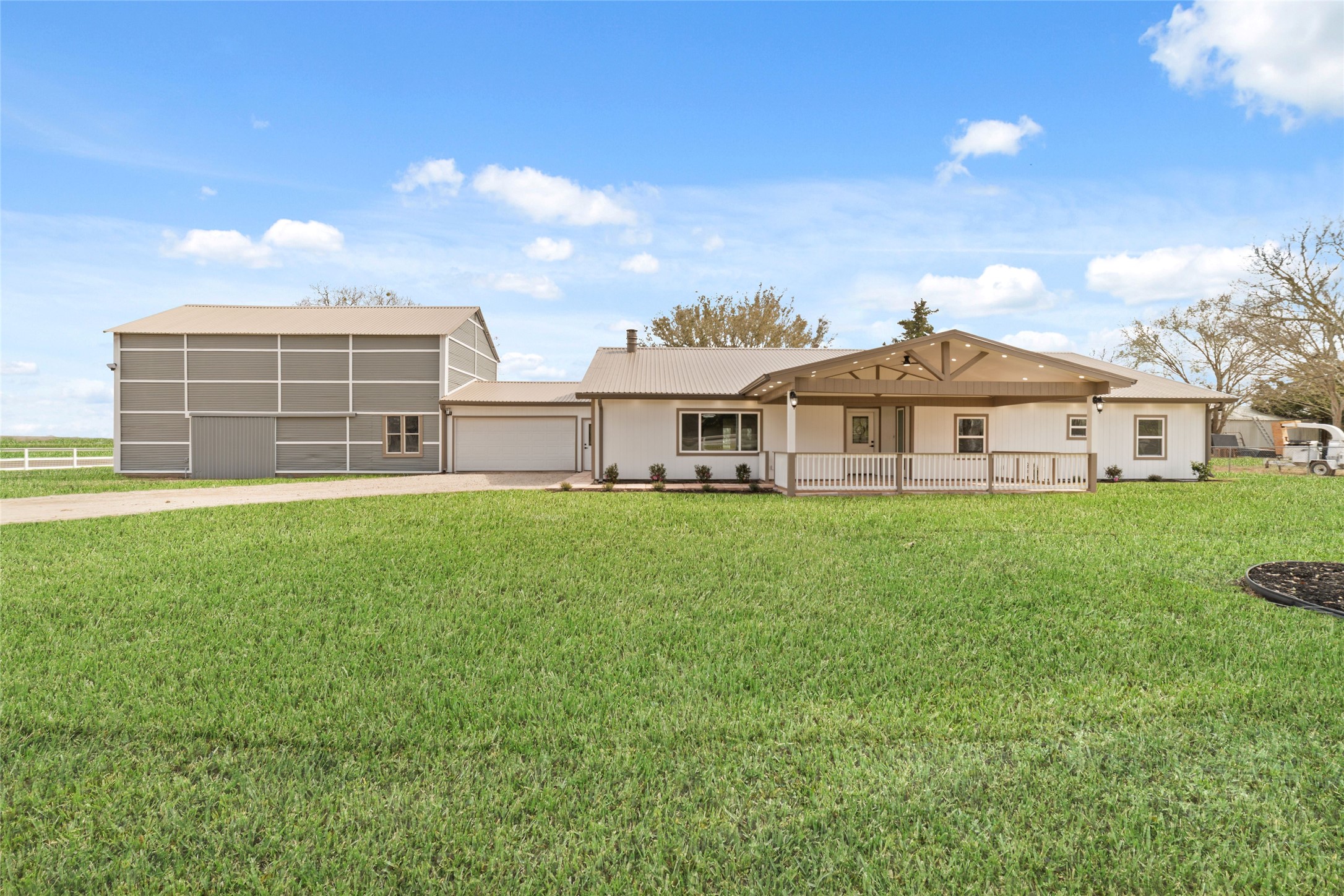 13431 Vrlla Road Guy, TX 77444 - Photo 22 of 32 a view of a house with a yard and sitting area
