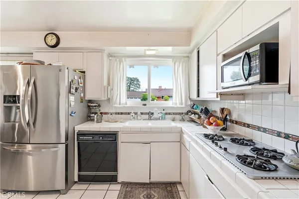 $930,000 | 10153 Debra Avenue, North Hills, CA 91343