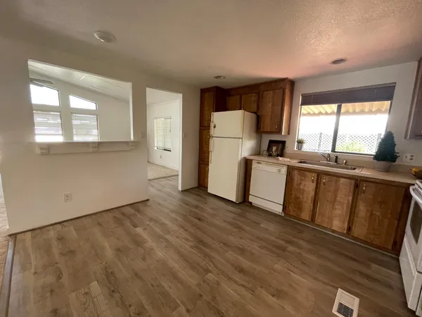 $99,888 | 443 Royal Crest Circle, Rancho Cordova, CA 95670