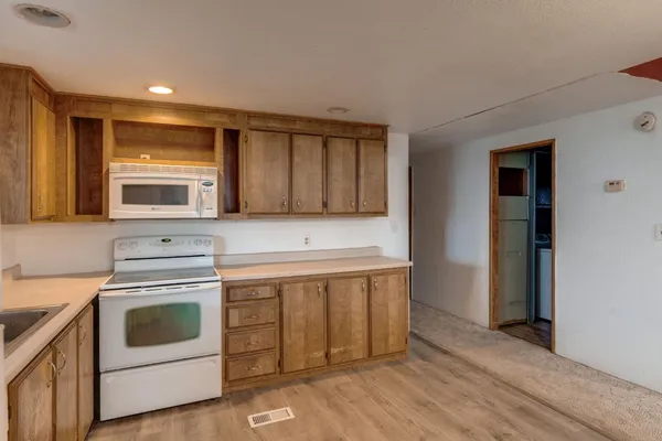 $99,888 | 443 Royal Crest Circle, Rancho Cordova, CA 95670