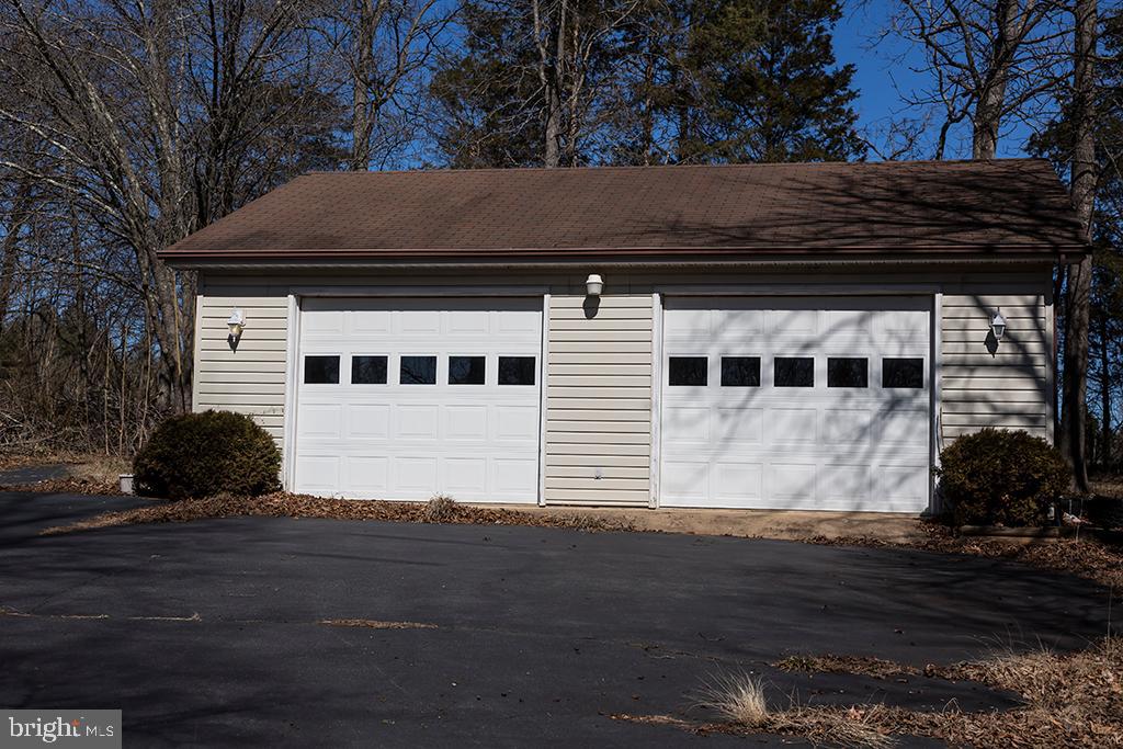 9721 Green Road Midland, VA 22728 - Photo 5 of 46 Gallery Image 5