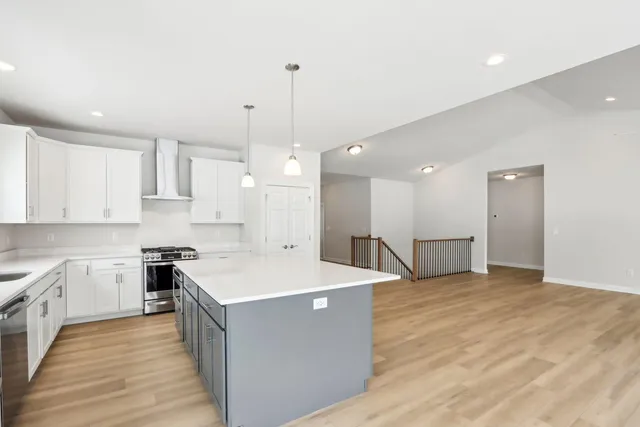 $5,000 | 1785 La Salle Street, Lake Geneva, WI 53147