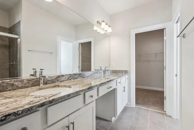 $5,000 | 1785 La Salle Street, Lake Geneva, WI 53147