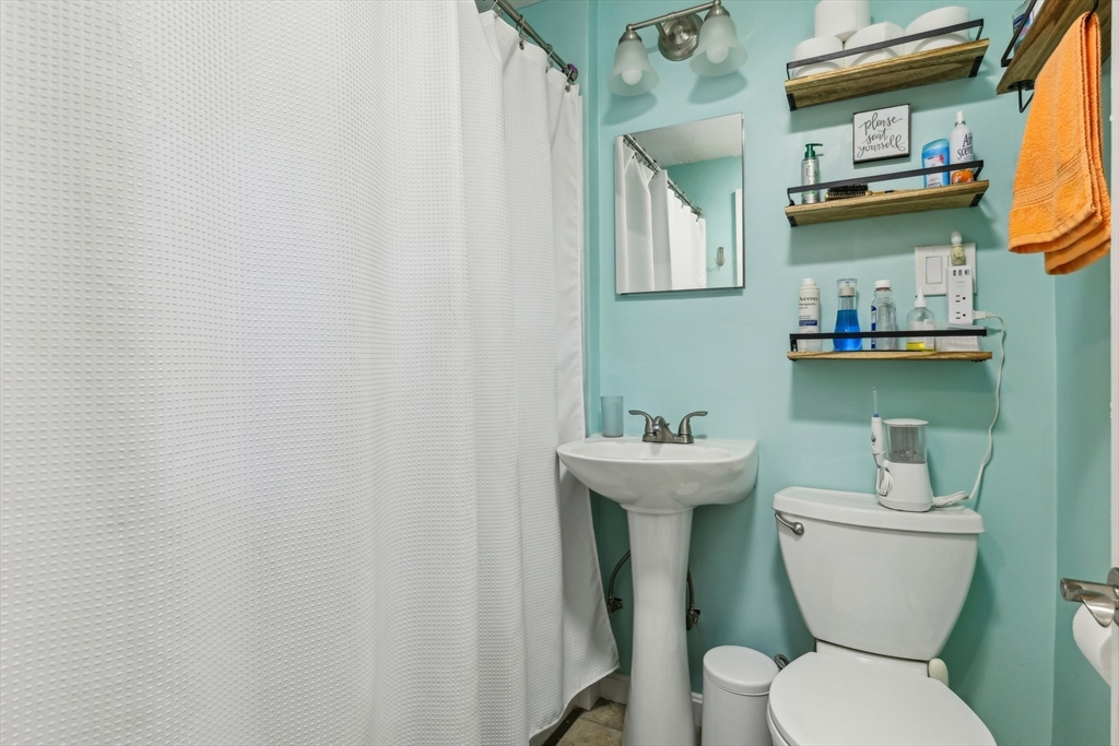 220 Olean Street Worcester, MA 01602 - Photo 17 of 39