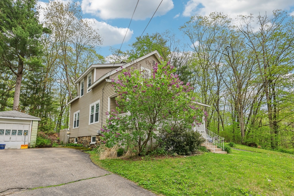 220 Olean Street Worcester, MA 01602 - Photo 3 of 39