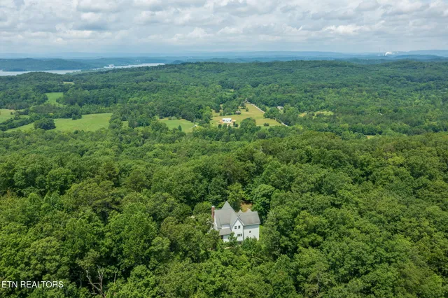 $849,900 | 2227 Paint Rock Ferry Road, Kingston, TN 37763