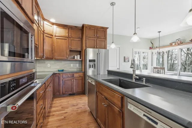 $849,900 | 2227 Paint Rock Ferry Road, Kingston, TN 37763