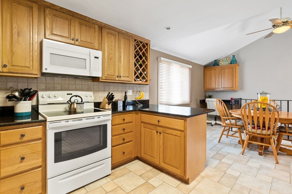 43 Randall Road Revere, MA 02151 - Photo 18 of 41 Gallery Image 18