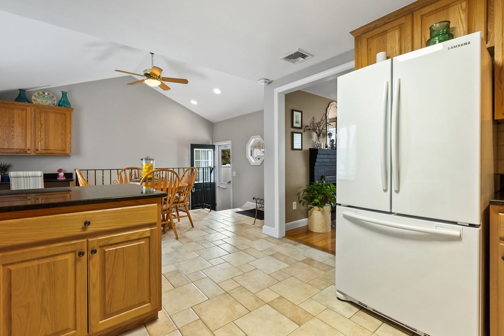 43 Randall Road Revere, MA 02151 - Photo 19 of 41 Gallery Image 19