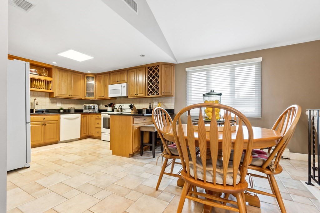 43 Randall Road Revere, MA 02151 - Photo 20 of 41 Gallery Image 20