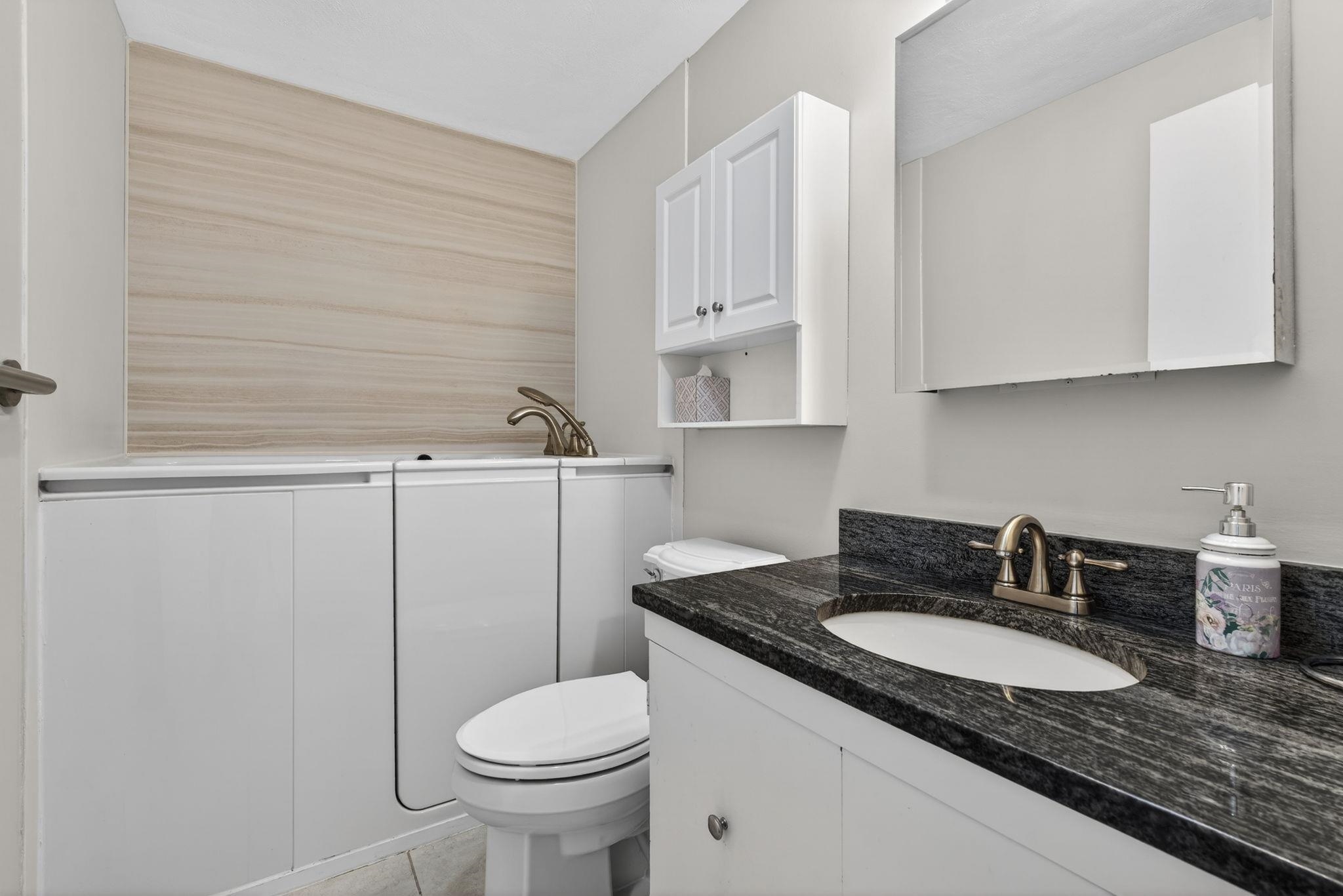 55 River Road, Unit 9C Manchester, NH 03104 - Photo 22 of 32