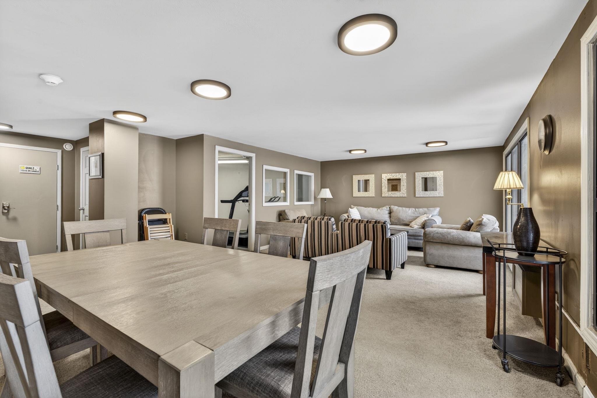 55 River Road, Unit 9C Manchester, NH 03104 - Photo 25 of 32