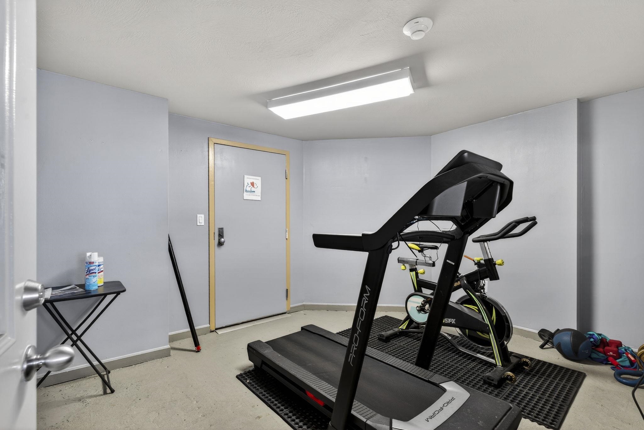 55 River Road, Unit 9C Manchester, NH 03104 - Photo 26 of 32