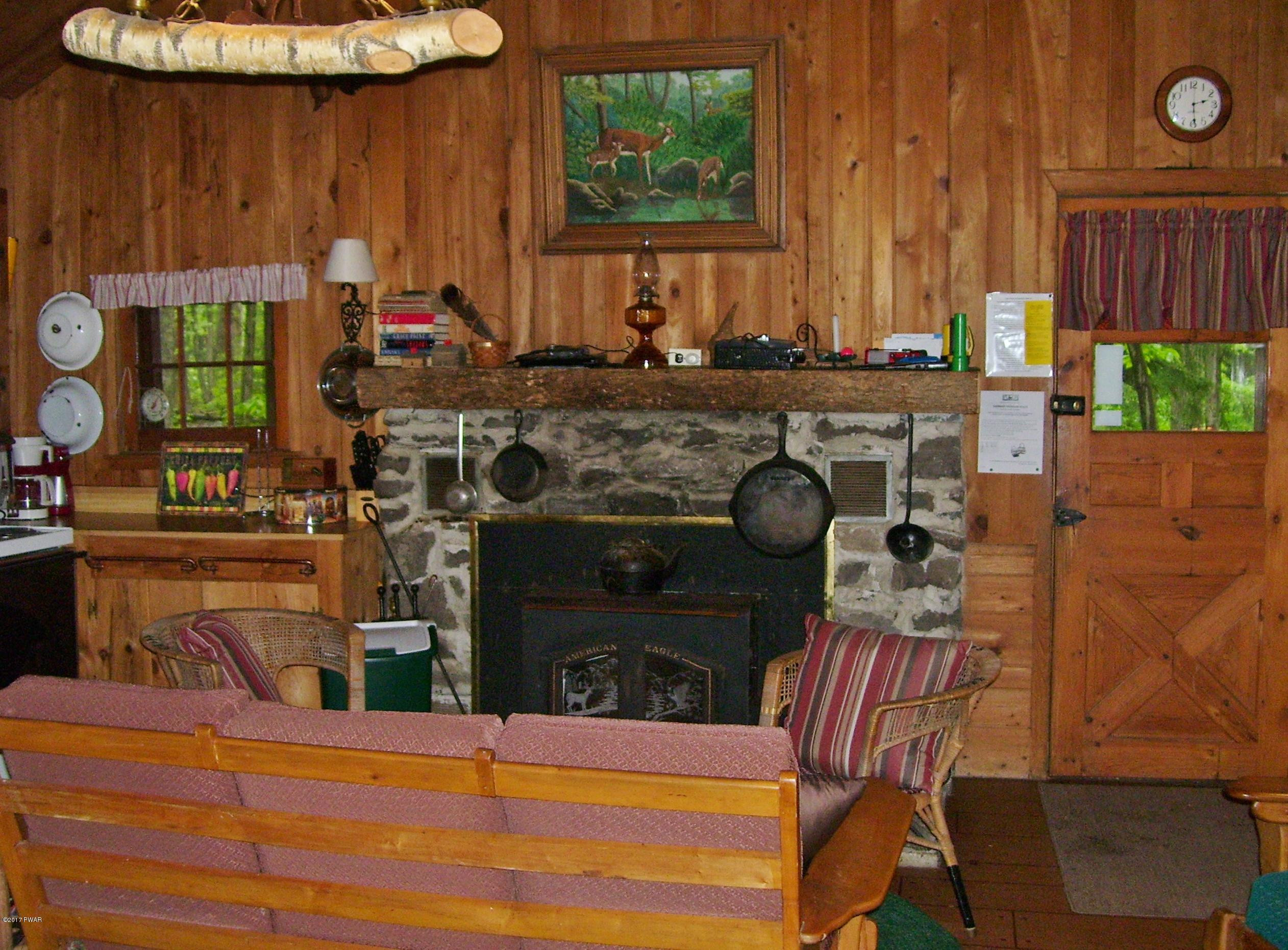 440 North Shore Road Greentown, PA 18426 - Photo 14 of 53