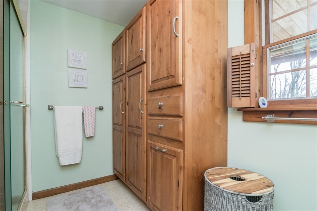 72 Randall Road Montague, MA 01351 - Photo 14 of 41