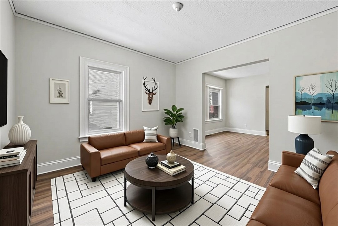 459 Parsells Avenue Rochester, NY 14609 - Photo 5 of 29