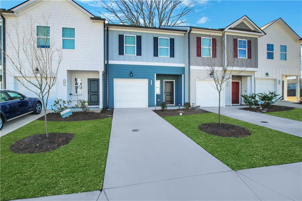 102 Jaxton Street Hoschton, GA 30548 - Photo 3 of 37